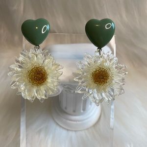 Daisy drop Earrings